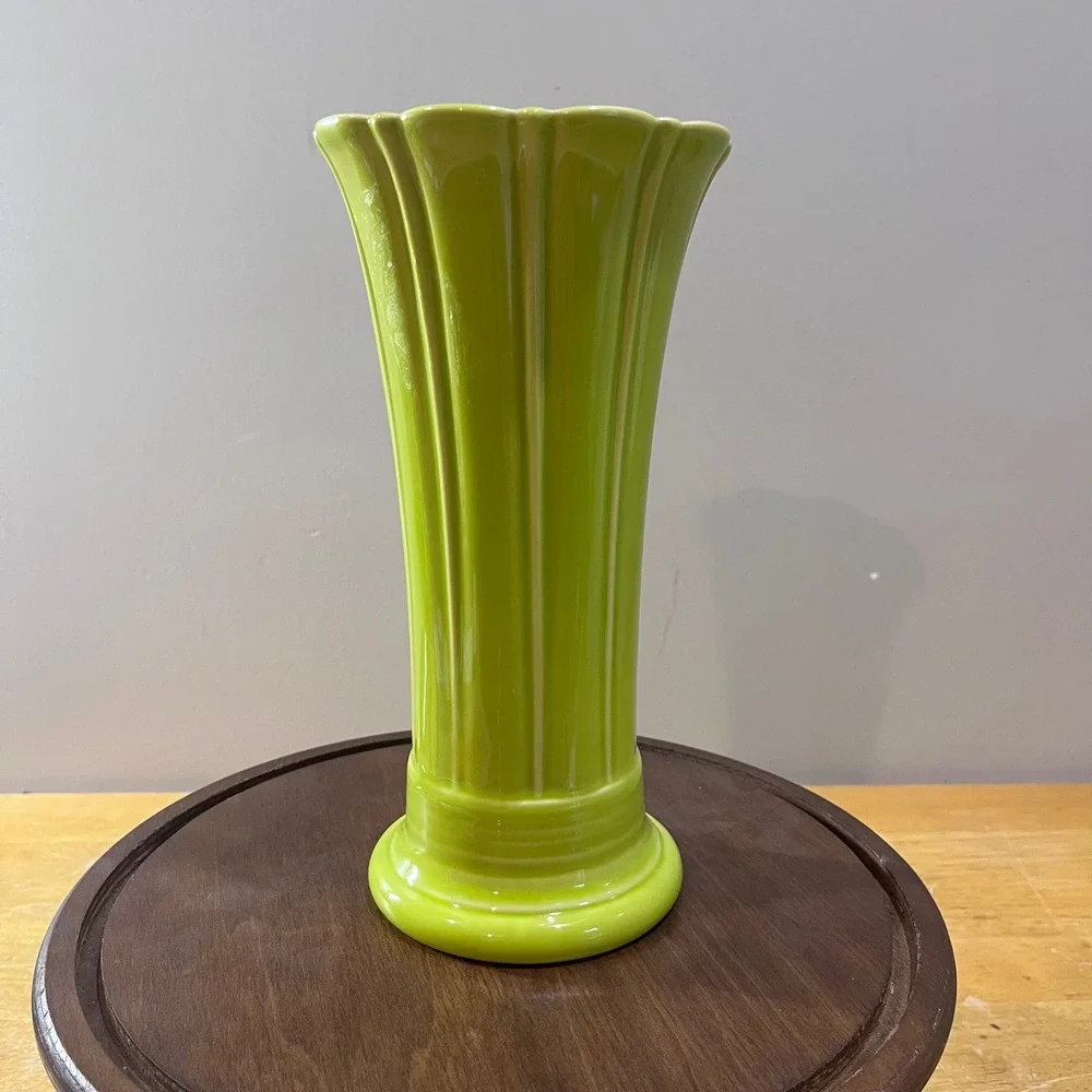 Fiesta‎ Lemongrass Fluted Vase Art Deco Scalloped 9.75
